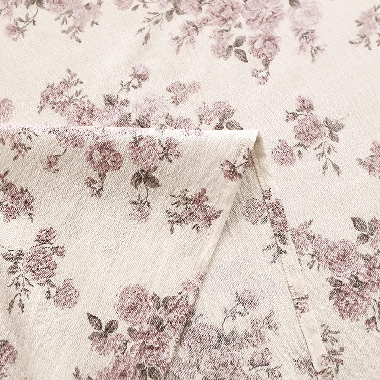 1 King Size Bedsheet With 2 Pillow Covers | 98 X 108 Inches, Light Purple & White | Perfect Gifts Wedding Anniversaries, Ceremonies & Special Festivals