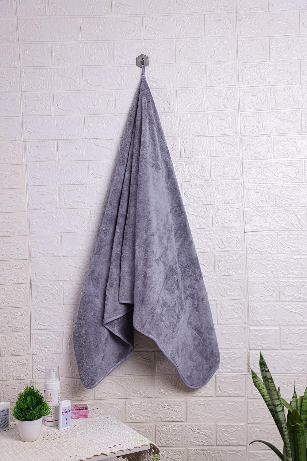 Krujyam Microfiber Large Bath Towels 290 Gsm | Extra Soft Plush & Quick Dry High Absorbency With Large Size Bath Towels (Grey)